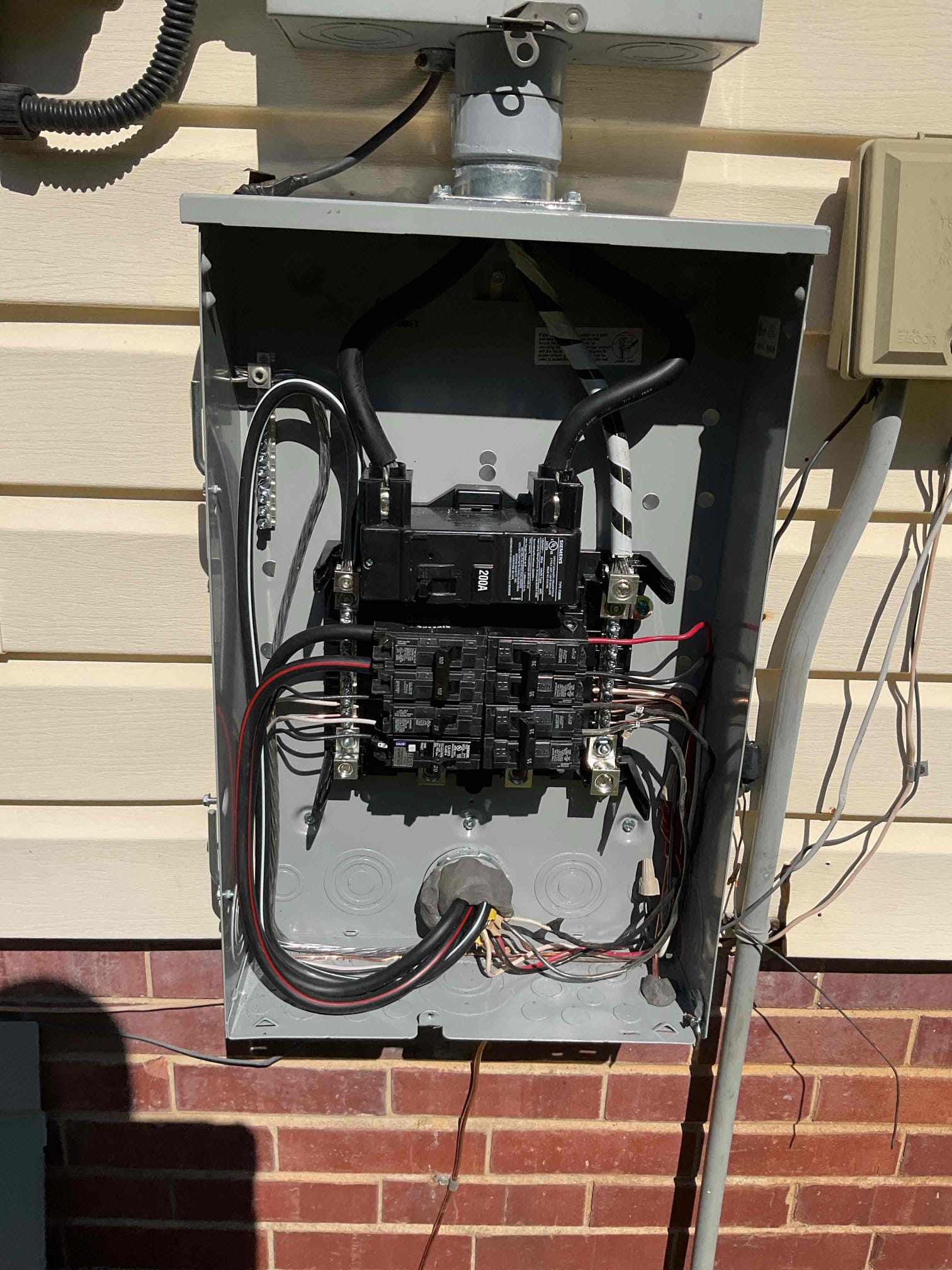 200-Amp Electrical Panel Upgrade & Subpanel Safety in Wadesboro
